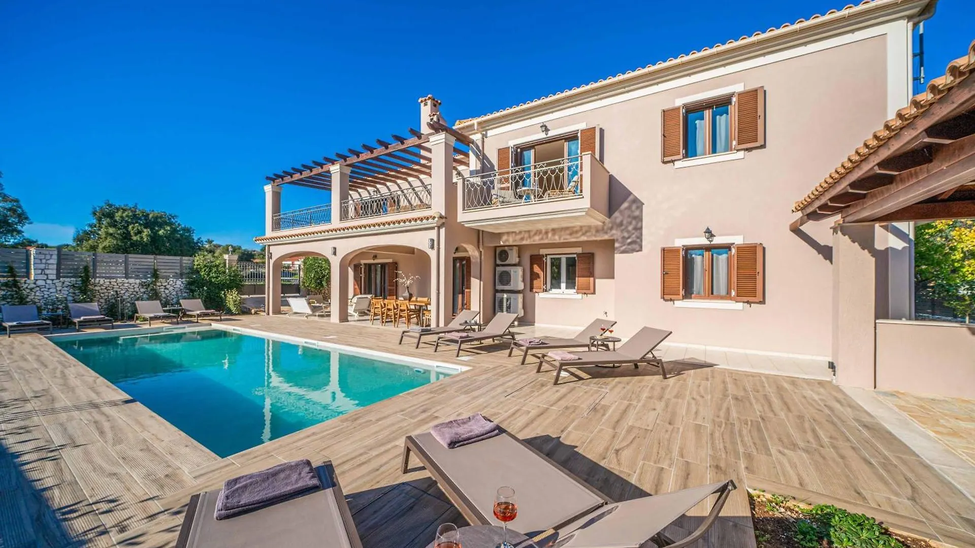 Classic Villa Atsoupades Greece