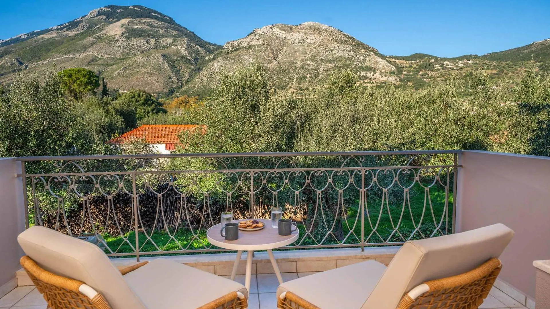 Classic Villa Atsoupades Greece